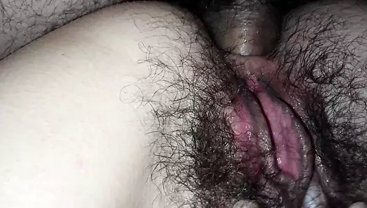 Videoyu izlerken göt deliğimin götümü kırdığını fark ettim! Ağrılı anal - kıllı amcık - anal dölleme - götten domaltılarak sikiliyor