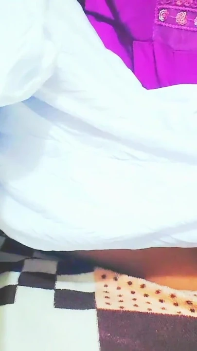Güzel genç üvey kız kardeşim odama geliyor ve onunla yeni bir şey yapmak istiyor ve onunla masajı yapıyorum #PornVideo 18+ | Klip 3