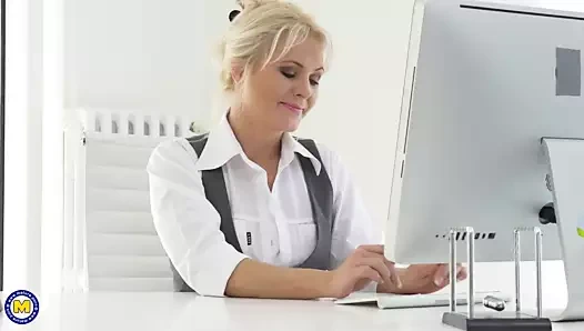 Güzel kathy anderson gerek bir iyi sikme