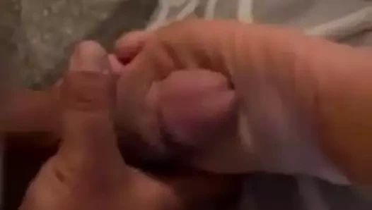 İpeksi ayak tabanları ve bolca döl