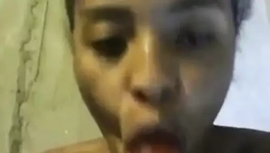 beni emily oral seks