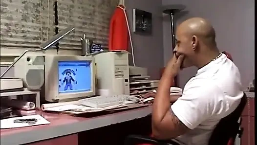 Sevimli açık tenli zenci prenses için güzel büyük yüze boşalma