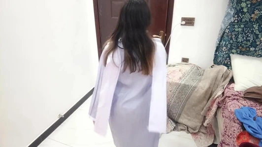 Hintli Pakistanlı üniversiteli kız çıplak mujra dansı