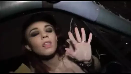 üstsüz araba yıkama