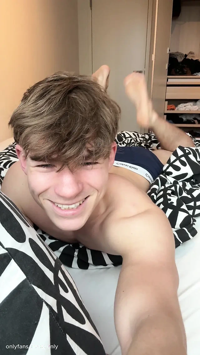 Alman formda twink duş