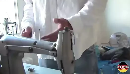 Azgın Alman sarışın sert ve derin sikişmek istiyor