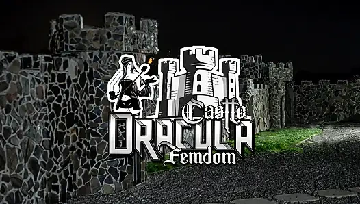 Zincirli floggerım için eğilin