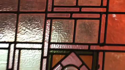 Yerde seksi bir sarışın çivi uygun