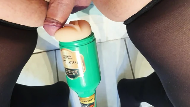 Küçük amcık yarrakım mastürbasyon yapan için çok yumuşak