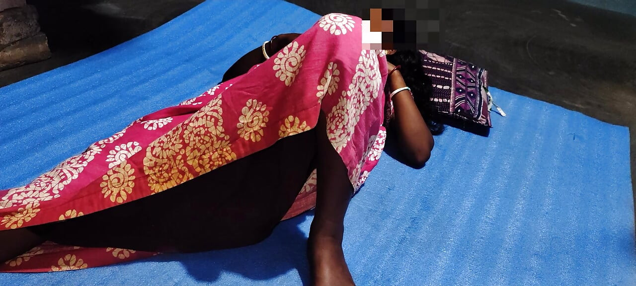 Hintli Köylü Kız Sıkı Amcık Ilk Kez XXX Video, Desi Ateşli Güzel Kız Evde Seks