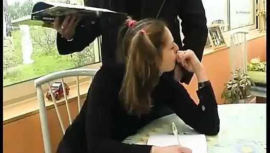 Bay Titou çok bir öğretmen