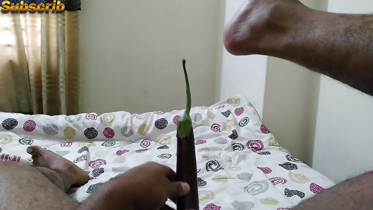 Hintli ateşli yenge kocasını aldatıyor ve eski erkek arkadaşıyla sikişiyor