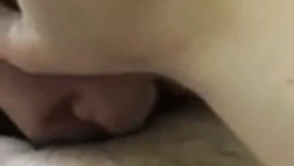 Özel bölgesini öpmek