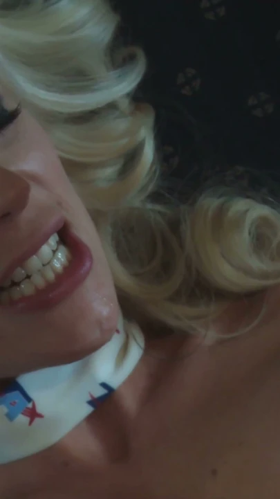 Linsey mckenzie ve puma swede gitmek lezbiyen sırasında bir çapraz | Klip 2