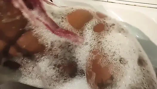 Banyoda doğum günü seks partisi