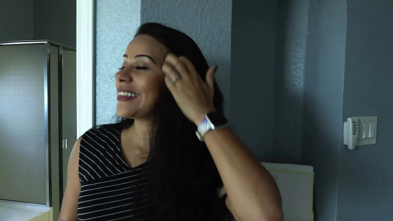 बिक गया! रियाल्टार उसके ग्राहक fucks और उसे दो बार सह बनाता है