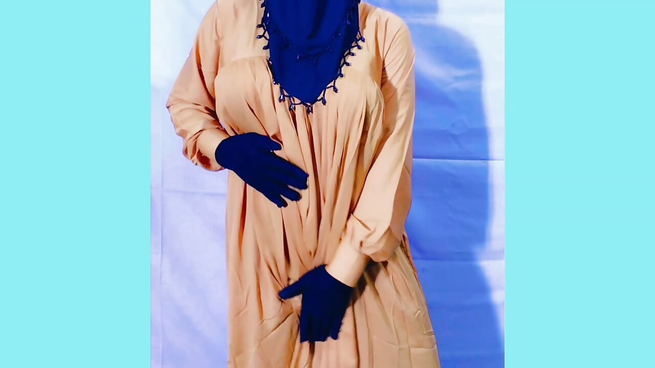 Güzel amena yenge içeride burqa ve tesettürlü seks yapıyor