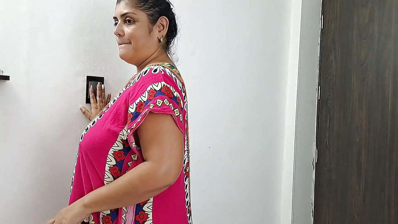Sıcak MILF Mastürbasyon