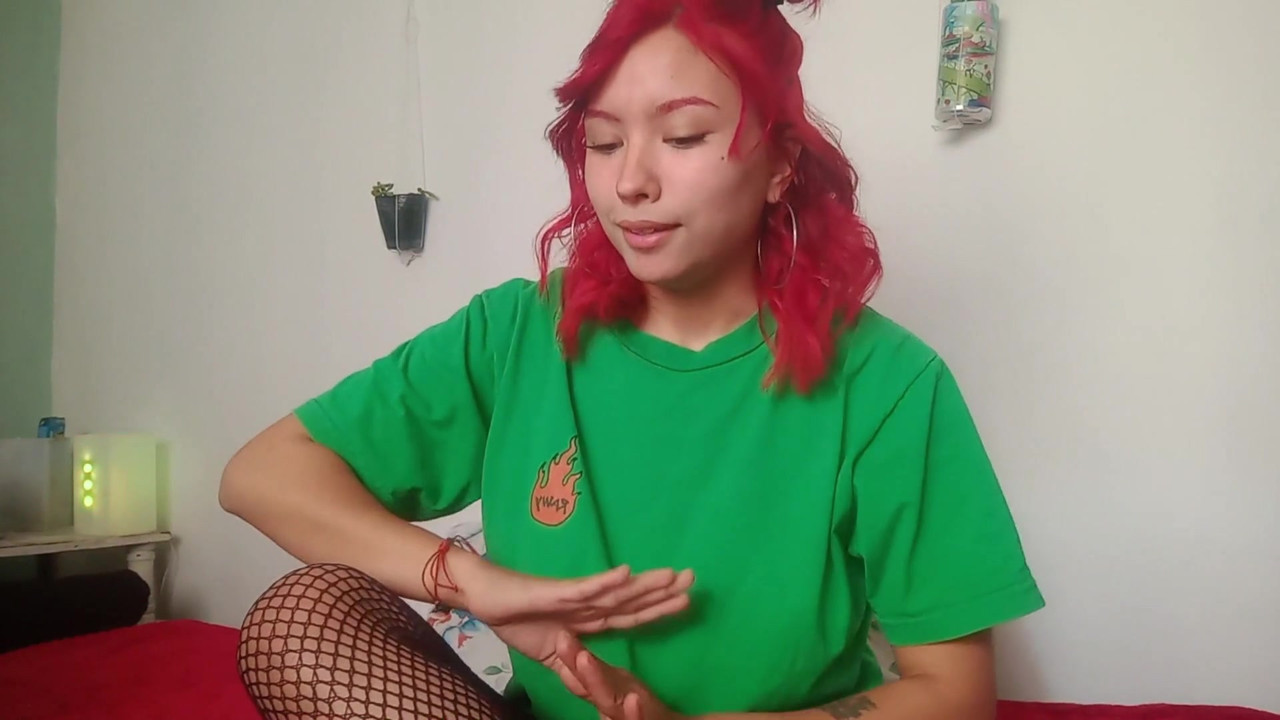 I show you how to open your ass like a pro + light 😈 plug