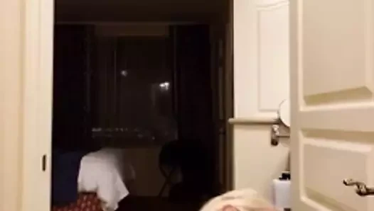 tombul sarışın şeritler