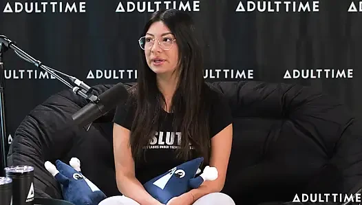 Cami Strella bir kült hayatta kalmak, tiktok şöhreti ve tek eşlilik dışı | Adult Time Podcast