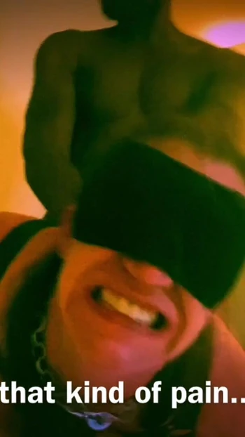 Незабываемый момент из "Жена сосет и трахается с своим первым большим черным членом"