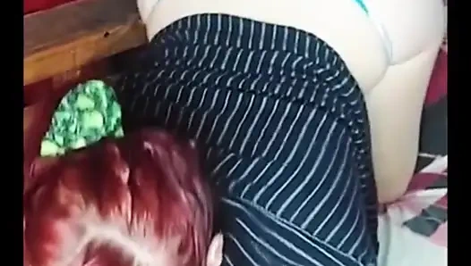 İşçi günün kutlu olsun! Dünyayı yiyebilesin diye seni günaydın saksosuyla uyandıracağım!