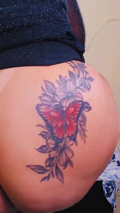 MAGNIFICENT ASS OF THIS HOTTIE | Clip 1