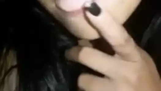 İri güzel kız