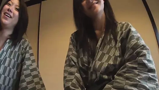 Kız arkadaşımın arkadaşıyla üçlü seks partisi sürtük