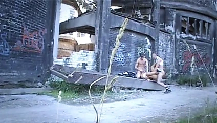 Kallmacka - Volle Deckung