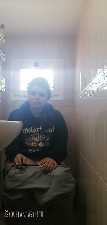 Tuvalette gözetleyici