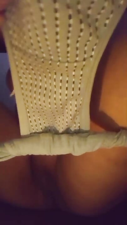 When there was no one at home, sister-in-law gave her entire undressed to the finger layer:-1