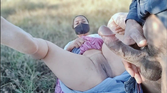 Kayınbiraderi açık havada kayınbiraderi tarafından sikiliyor - tam Hintçe ses