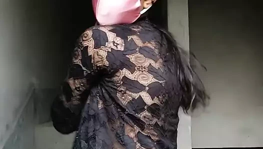 Sevimli genç kız mastürbasyon yapıyor 🤤