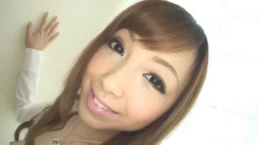 Güzel Japon genç gets ona kıllı kedi yaladı ve creampied