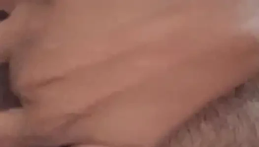 Sri Lanka Girl Musterbation em banheiro com Dildo Lust com peitos grandes e buceta molhada