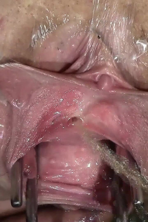 Yaygın Vagina, Sperr'leri Daha Da Açık Ve Dildo Düzenlemesiyle Yakından, İçine Bakıp Sıçratma