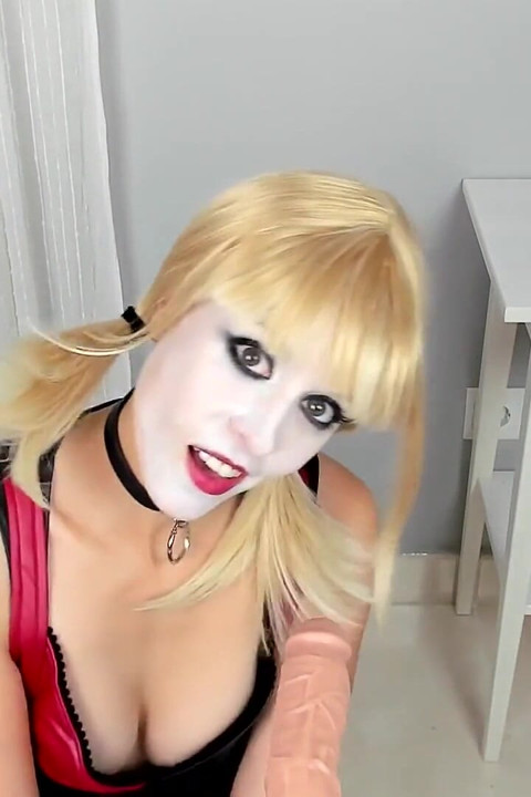 Harley Quinn Arkham Şehri. Blowjob