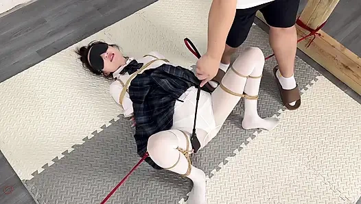 Jk white silk ve elektrik şoku doruk noktası