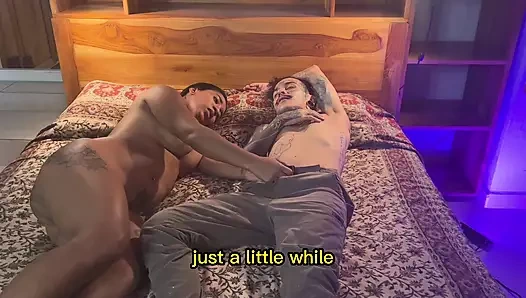 Hotwife kocasını üvey kardeşiyle aldatıyor. ingilizce altyazı