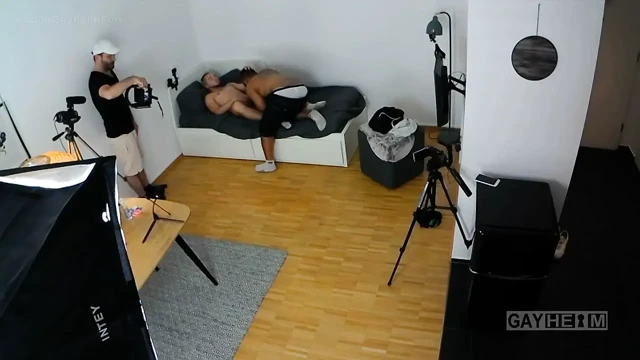 Latin, casting'de siyahi sikiyor (kamera arkası)