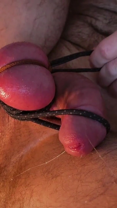 Derin ses ve ayrı taşaklar cbt | Klip 1