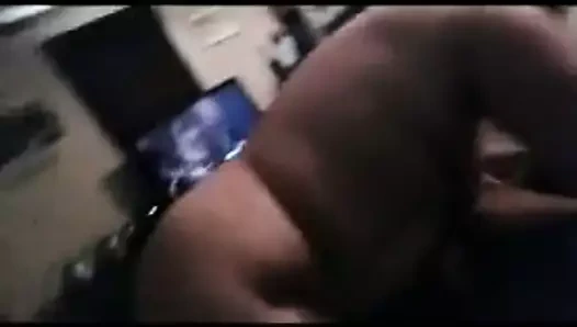 Büyük zenci yarağı ve iri güzel sürtük