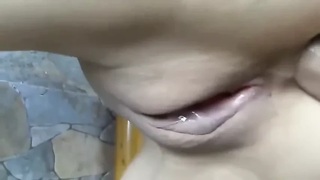 Anal için seksi itaatkâr Japon eş