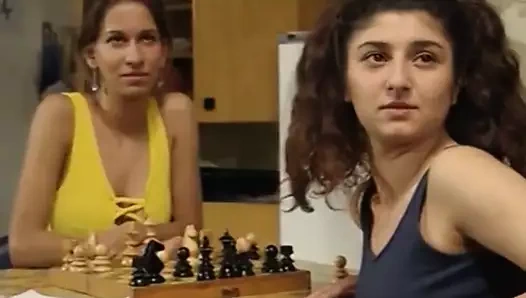 Bilardo masası grup seks