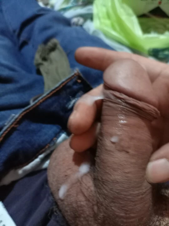 Yarakla yumuşak boşalıyor