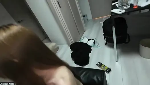 İstasyonda bir kızı aldım