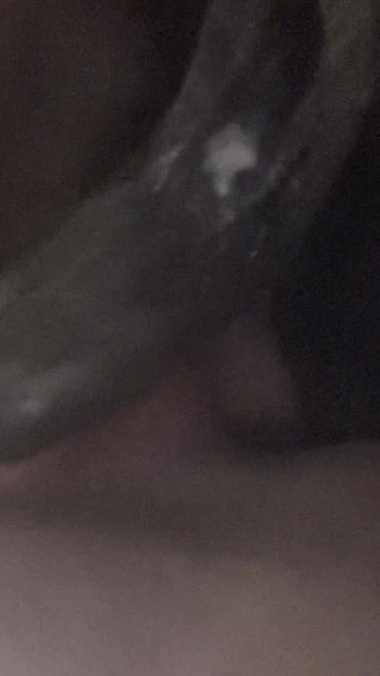 Эпический момент из "Делить кровать с моей лучшей подругой девушкой и мне всегда интересно, что чувствует себя твой хуй"