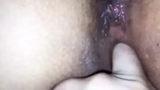 Karımın güzel göt deliği